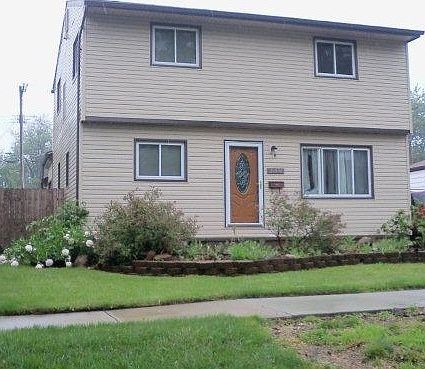 1st image of 23536 Deziel St