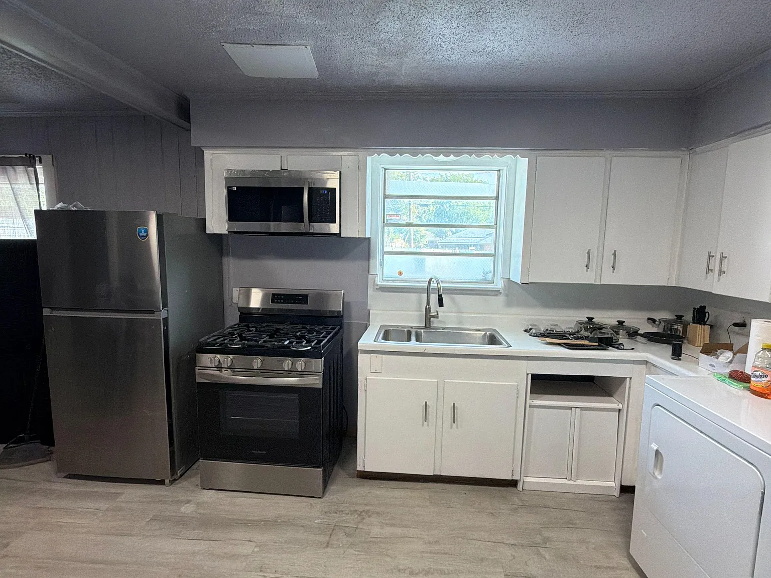 4 bed, 4.0 bath, 1906 sqft, $680 — Photo 4