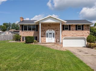 302 Virginia Cir, Uniontown, PA 15401