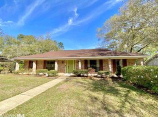 6216 Burntwood Dr N, Mobile, AL 36609