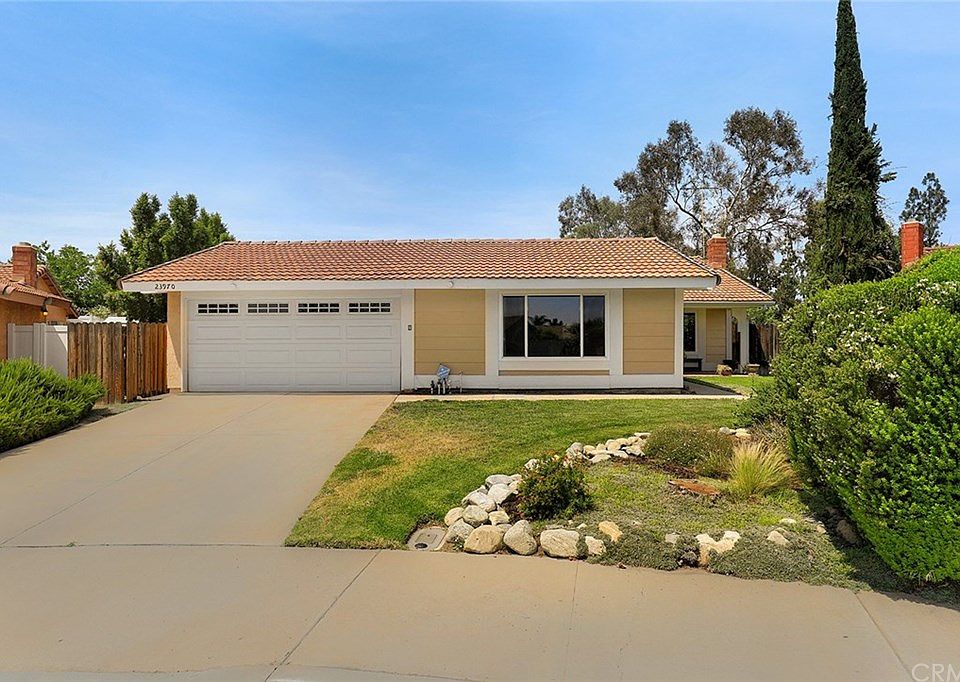 1st image of 23970 Deerfern Ave