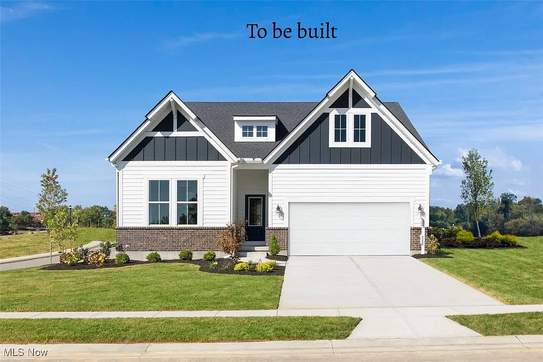 821 Colesbourne Cir photo 1