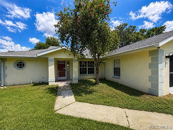3rd image of 318 Daisy Ln