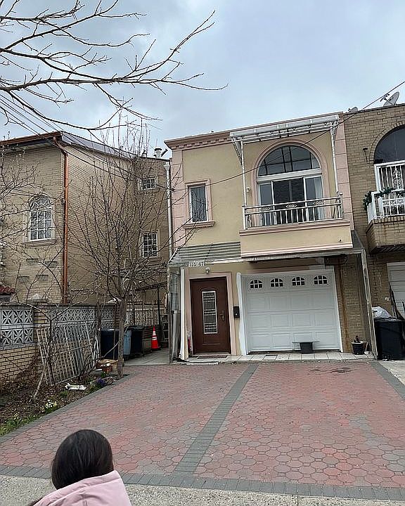 1st image of 11047 63rd Ave