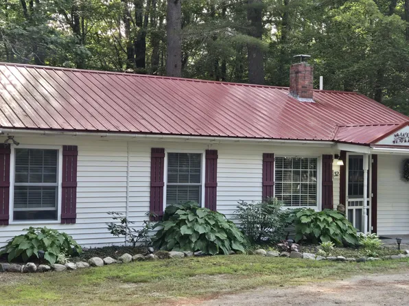 32 Middle Ridge Road, Bridgton, ME 04009
