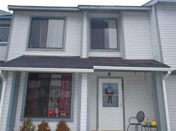 747 Quesnel Dr, Virginia Beach, VA 23454