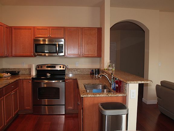 4th image of 11372 NW 87th Ln