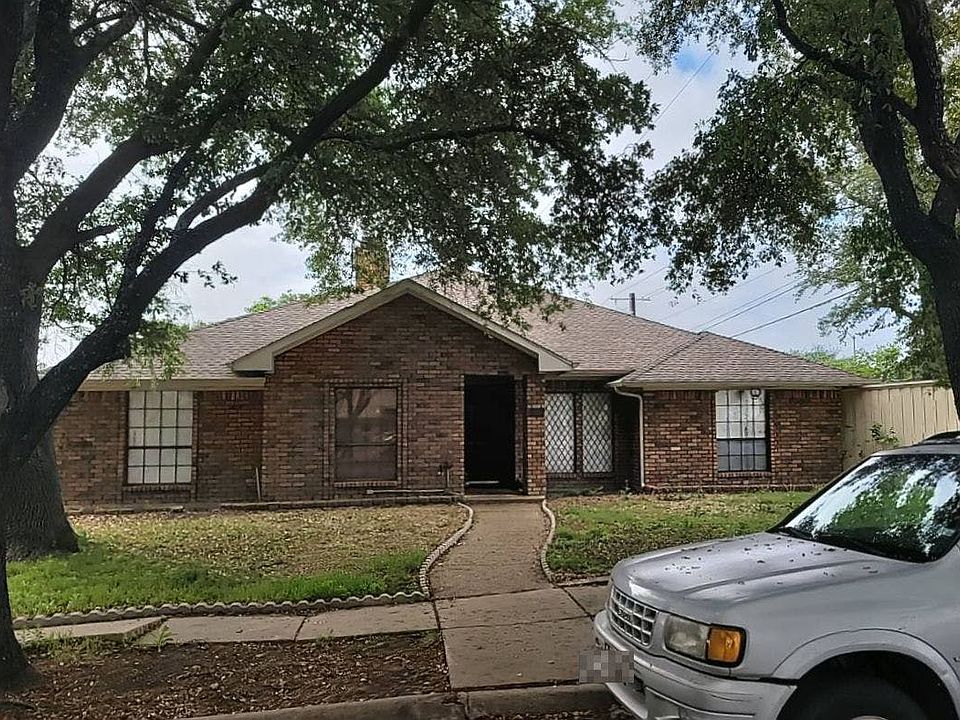 2nd image of 3426 Ridge Oak Dr