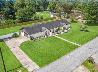 11821 15th St, Santa Fe, TX 77510