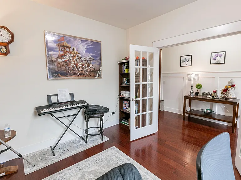726 Newcomb St — Photo 9
