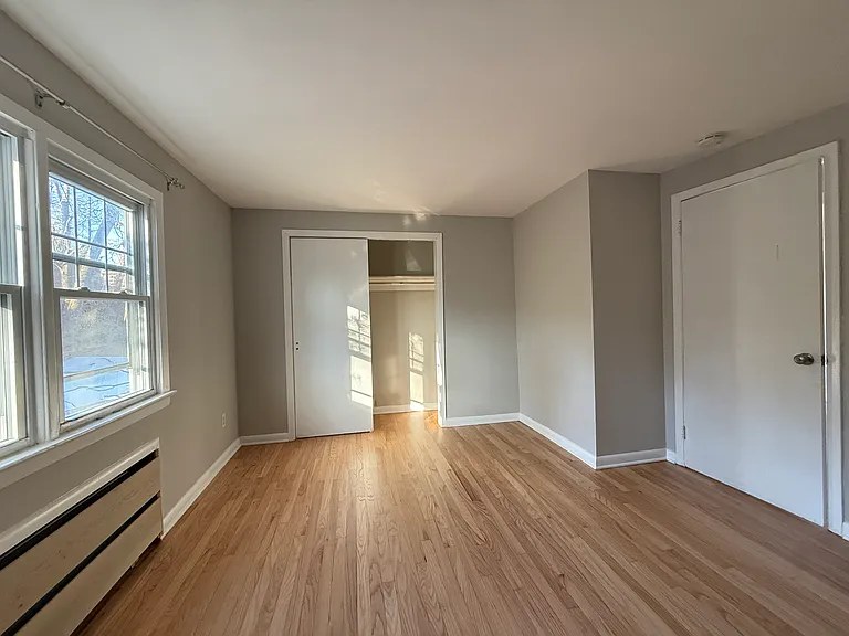 175 Van Winkle St #2 — Photo 8
