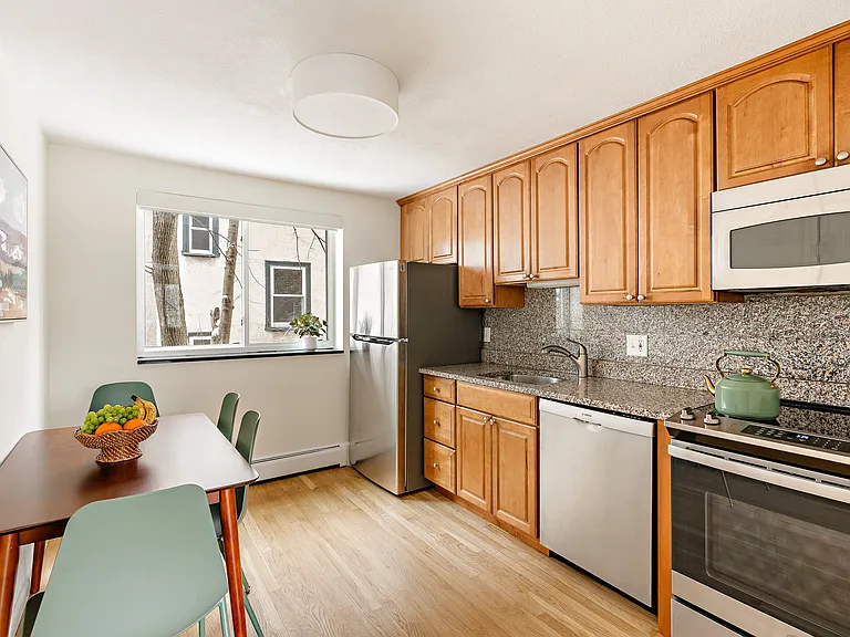 5 Centre St #32 — Photo 2