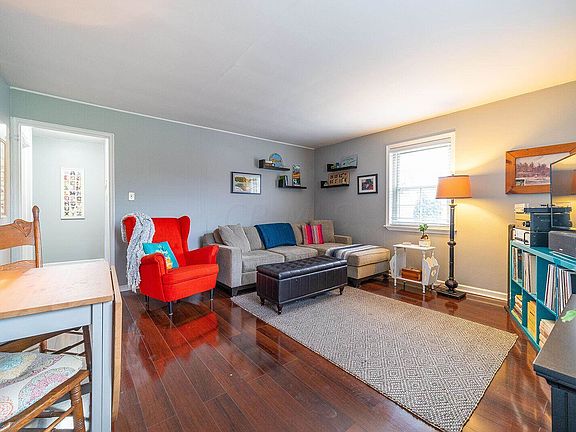 5th image of 1084 Sells Ave #85