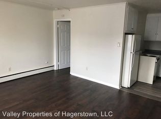 125 W Burke St APT 21, Martinsburg, WV 25401