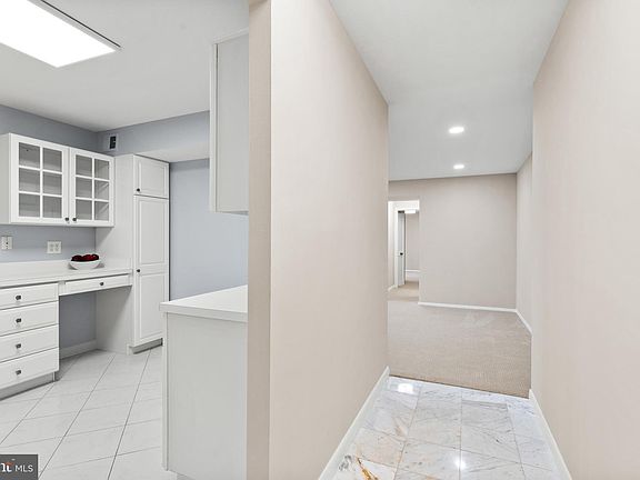 2nd image of 5801 Edson Ln APT T3