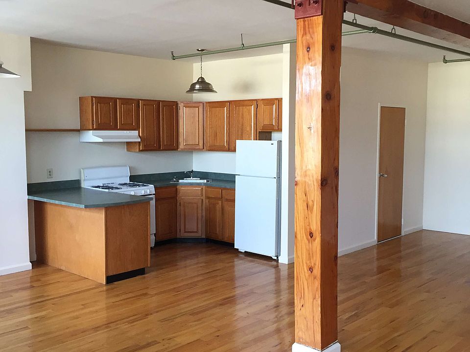 1st image of 64 W 9th St APT 3B