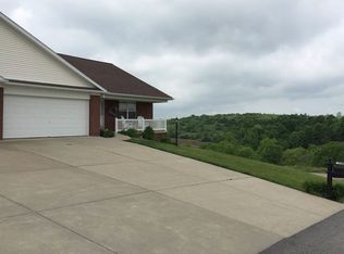 51980 Blue Spruce Dr, Saint Clairsville, OH 43950