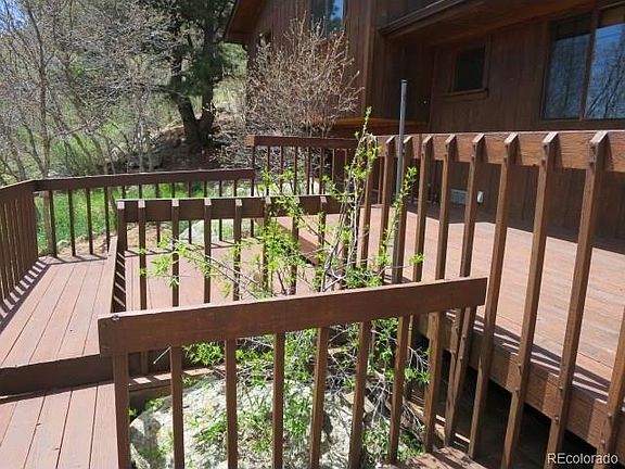 Large tiered deck