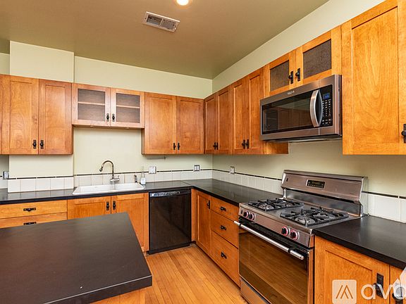 4th image of 3945 N Christiana Ave #2SW