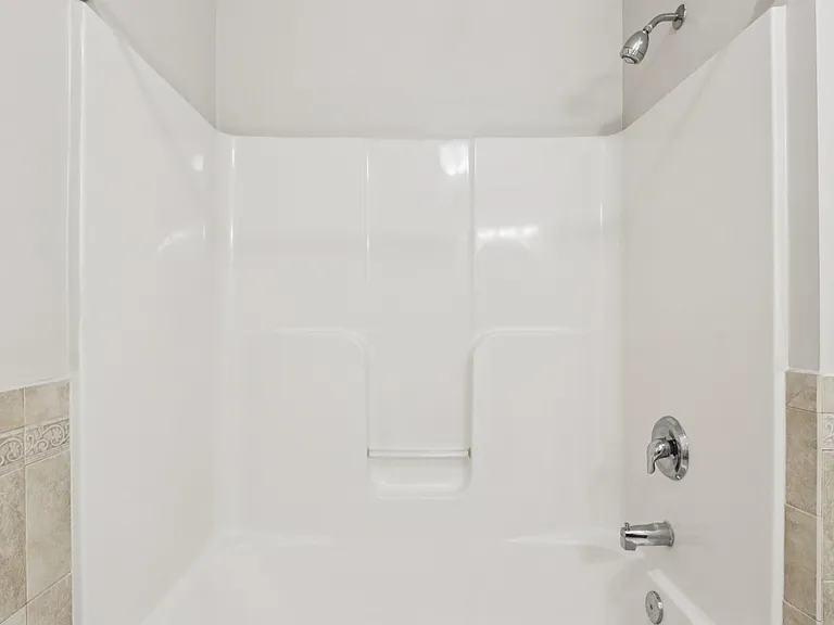 Summit Ridge Luxury Apartments — Photo 73