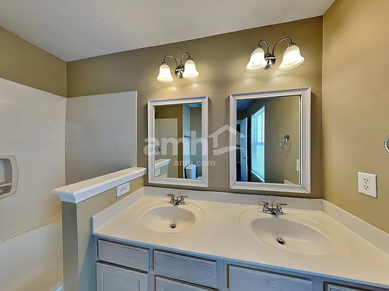 14036 Wheeling Ct — Photo 12