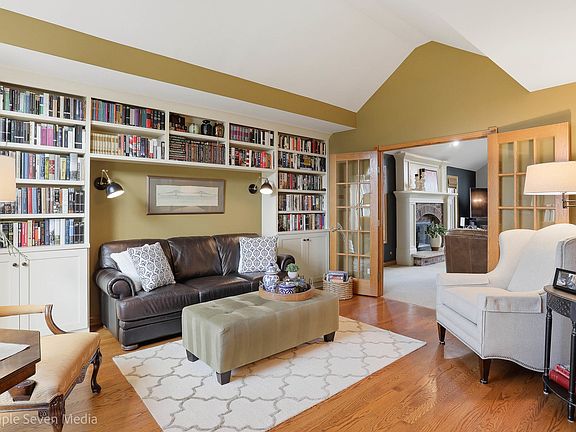 2nd image of 10926 Moose Ln