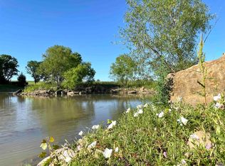 7569 W Lake Rd, Meriden, KS 66512