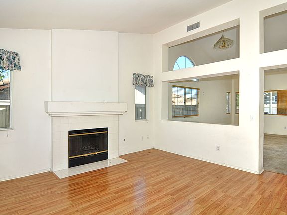 5th image of 15319 Lakebreeze Ln