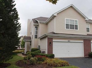 1812 Golden Gate Ln, Naperville, IL 60563