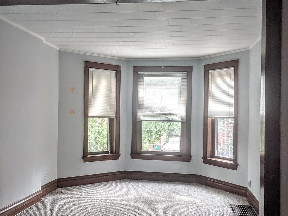1st image of 1754 W Winnemac Ave #2