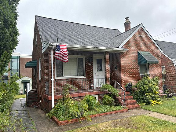 3rd image of 7411 Poplar Ave