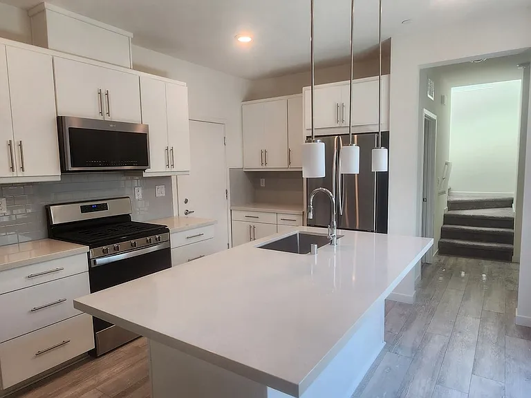 141 Log Pond Ln — Photo 5