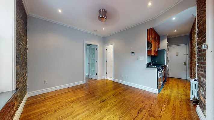 Rented by Bond New York | media 9