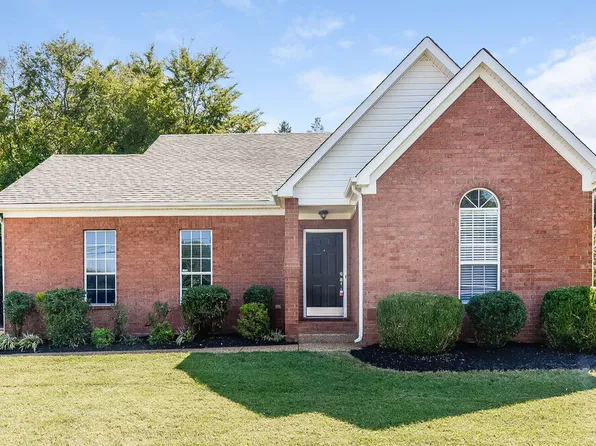 900 Bluebird Ct, Mount Juliet, TN 37122