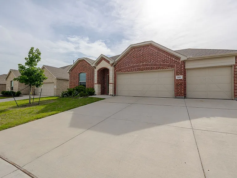 508 Chip St — Photo 2