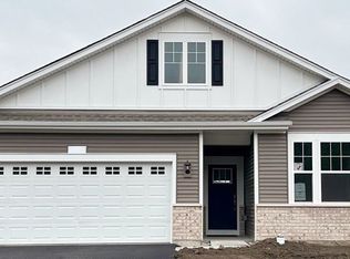 1011 Eineke Blvd, Algonquin, IL 60102