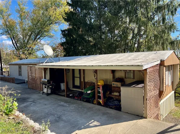 98 Graham Ln, Colliers, WV 26035