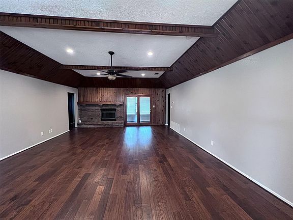 4th image of 206 Casas Del Sur St