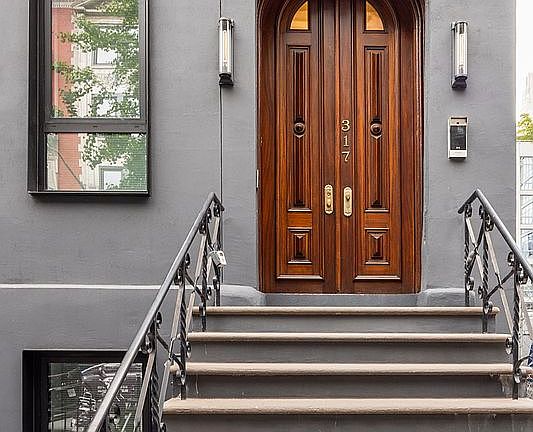 2nd image of 317 W 51st St