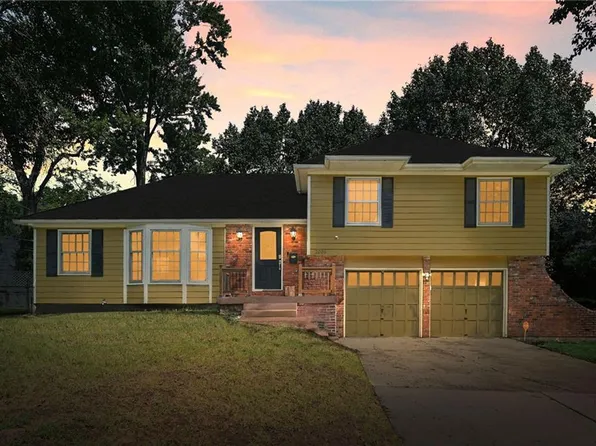 2008 W 84th St, Leawood, KS 66206