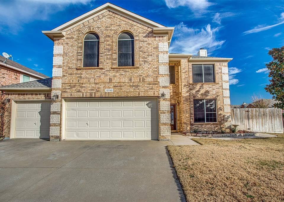1st image of 10740 Emeraldpark Ln