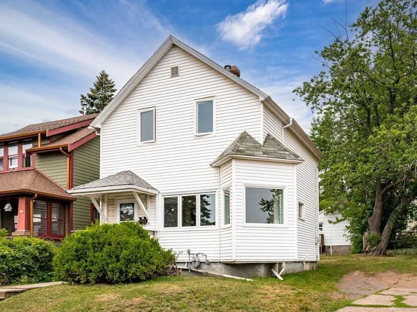 1027 E 9th St, Duluth, MN 55805