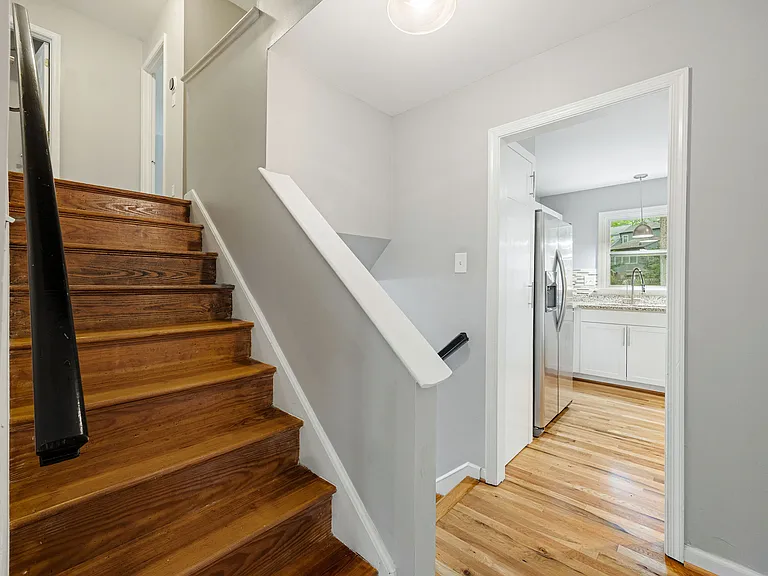Mid-level view to upstairs