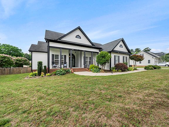 4th image of 6001 Glennevis Ln
