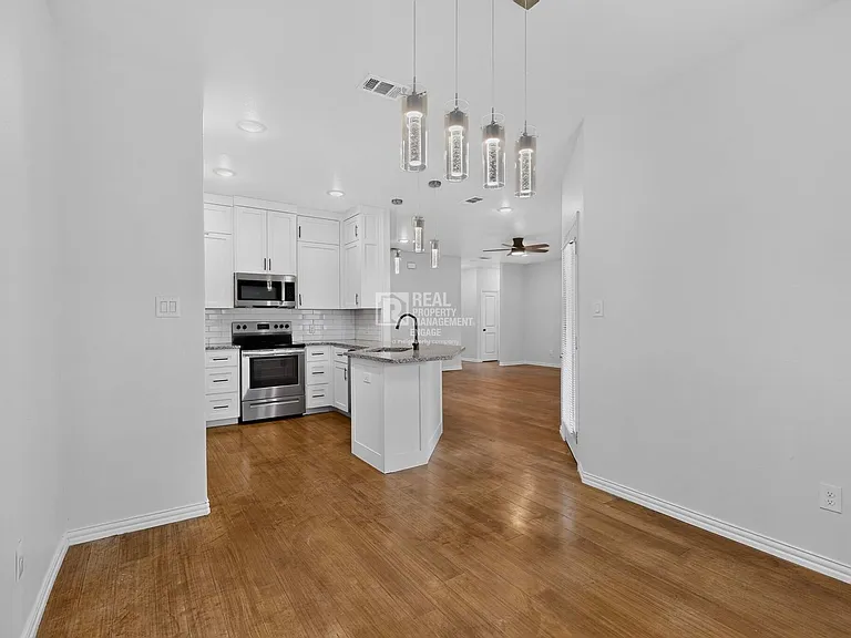 2000 Skylark Dr — Photo 12