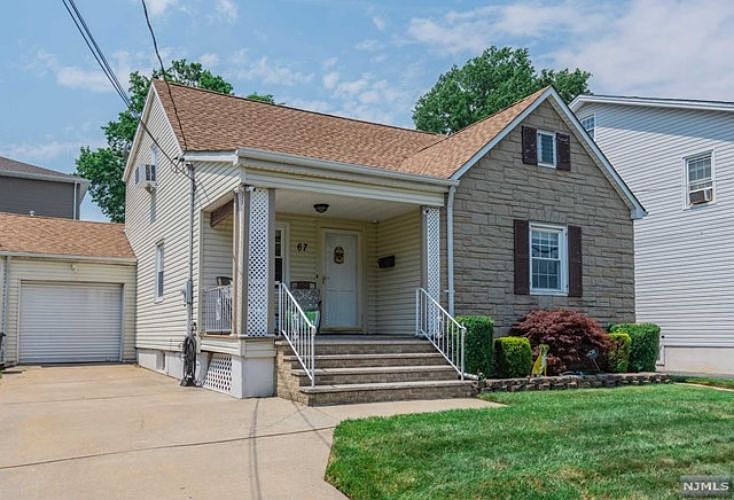 1st image of 67 Argyle Pl