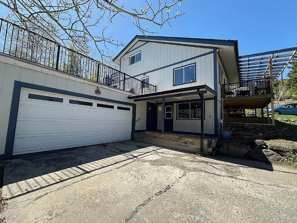 20172 Cypress Dr