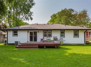 3129 Lawnview Dr, Des Moines, IA 50310