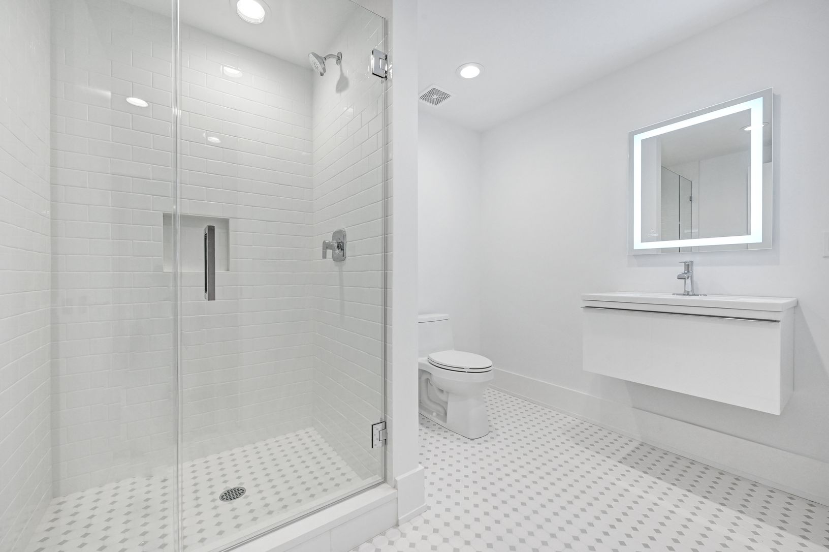  Guest bath