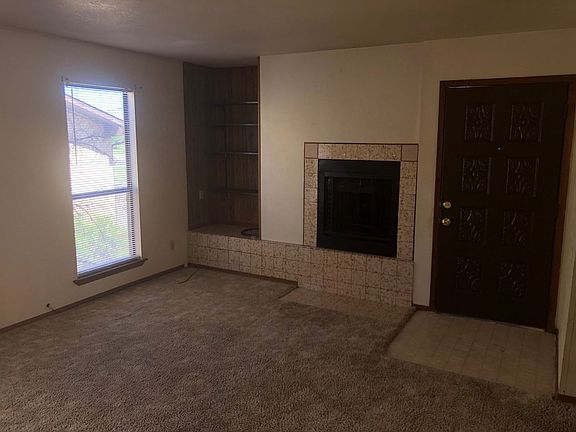 3rd image of 2804 W 4th St #C